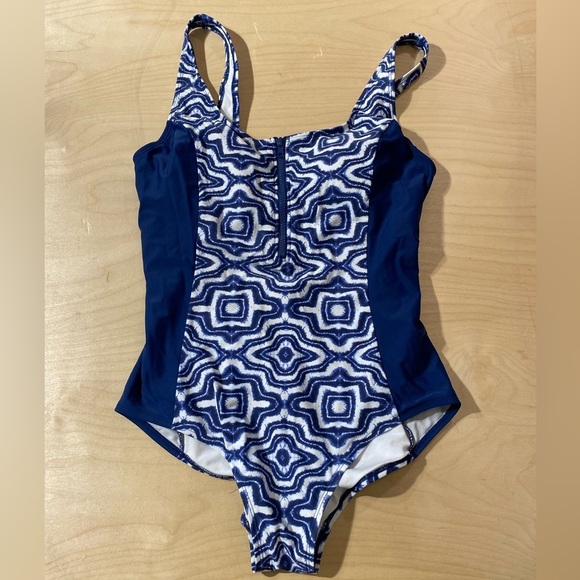 Tahiti One Piece Swimsuit XL (16-18) (CA) - Picture 4 of 11